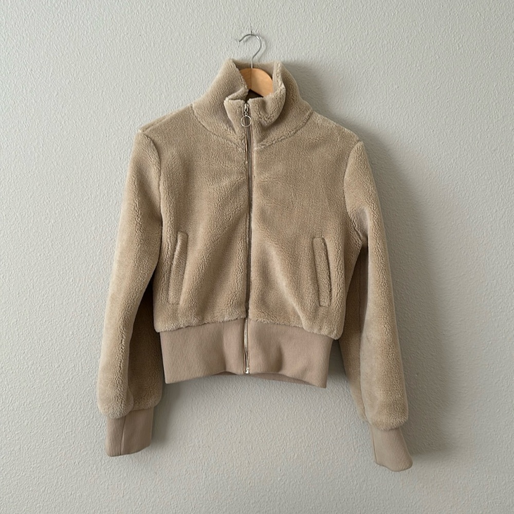 Fashion nova teddy jacket size small sherpa jacket
